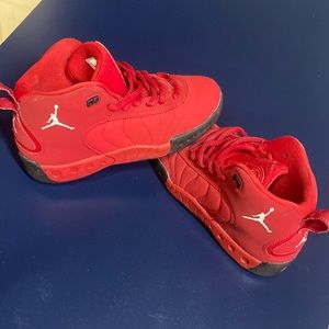AIR JORDAN “JUMPMAN PRO” HIGH RED/BLACK/WHITE KIDS SIZE 1Y (909419-600)